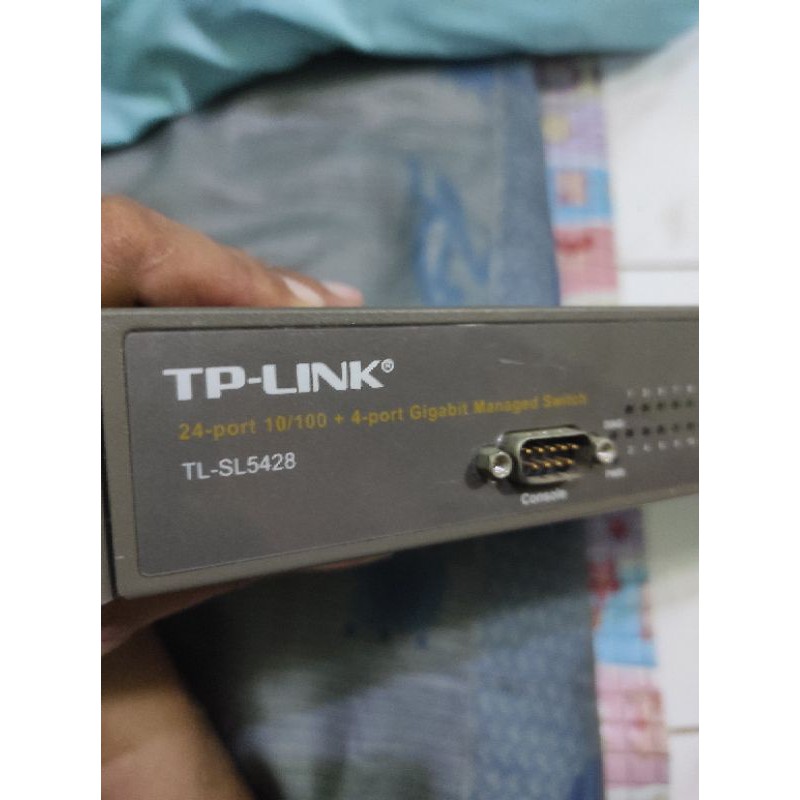 TP-Link  SL5428 switch managed