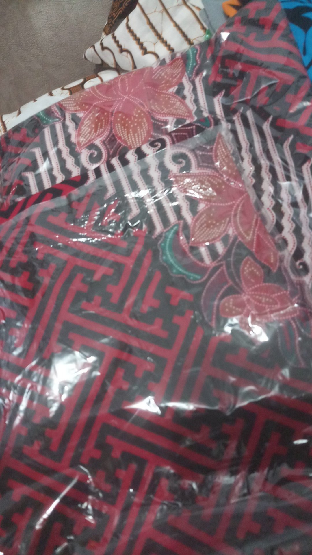 Batik Couple Keluarga Sania Ruffle Ori Ndoro Jowi Dnt Motif Pagar Bunga Merah