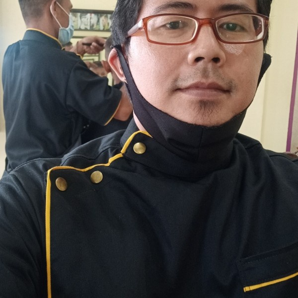 Kameja Baju Koki/Barber varian warna