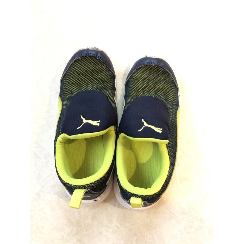 Puma Kids Sneakers Ukuran 13,5C EUR 31,5 Preloved sepatu anak
