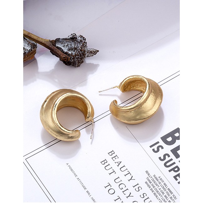 LRC Anting Tusuk Fashion Gold Color C Shape Design Pure Color Earrings F21961