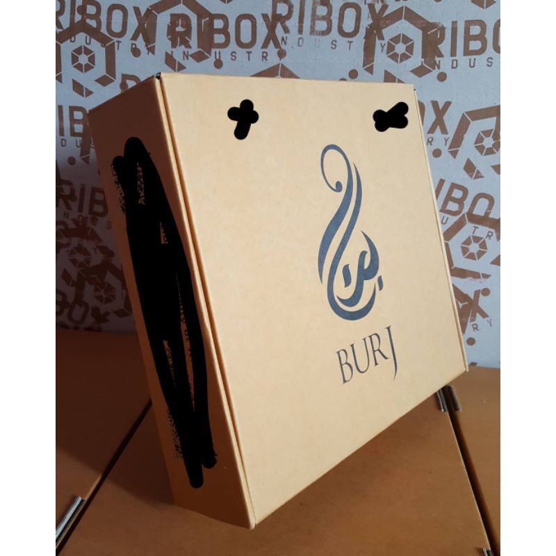 

Box/ kardus hampers, Tas, Gamis, dll uk. 31x31x12