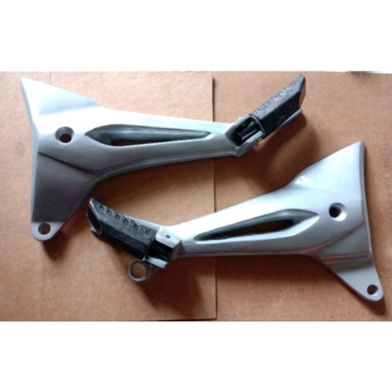 Dudukan Step - Plat Foot Step Belakang Supra Fit New