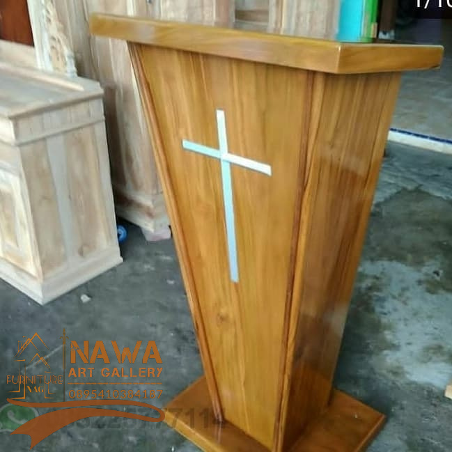 mimbar gereja kayu jati tua