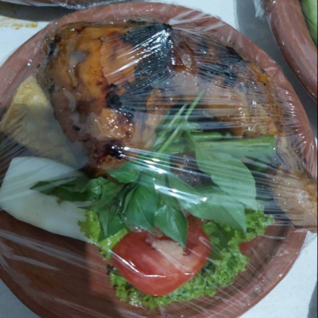 

Ayam bakar cobek