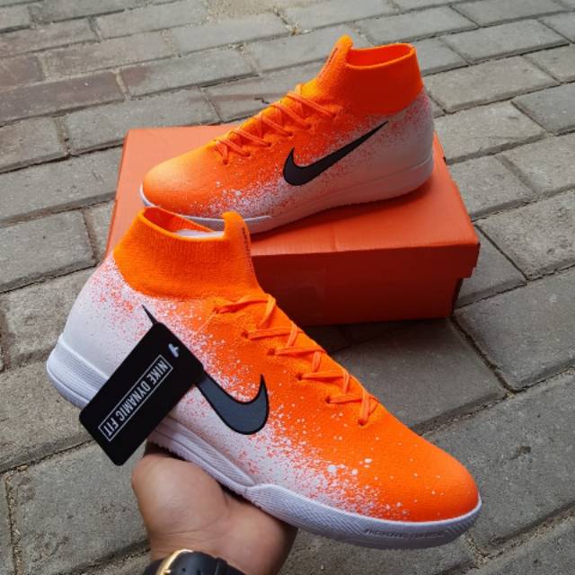 Sepatu Futsal Nike Mercurial Superfly VI Hyper Crimson IC
