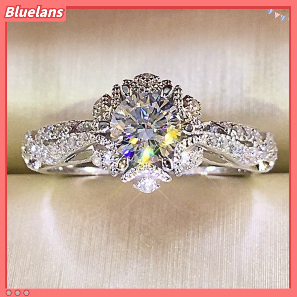 Bluelans Cincin Wanita Bentuk Bunga Aksen Berlian Imitasi Untuk Hadiah Valentine