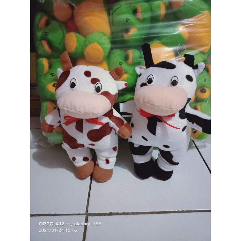 BONEKA KECIL SAPI BERDIRI