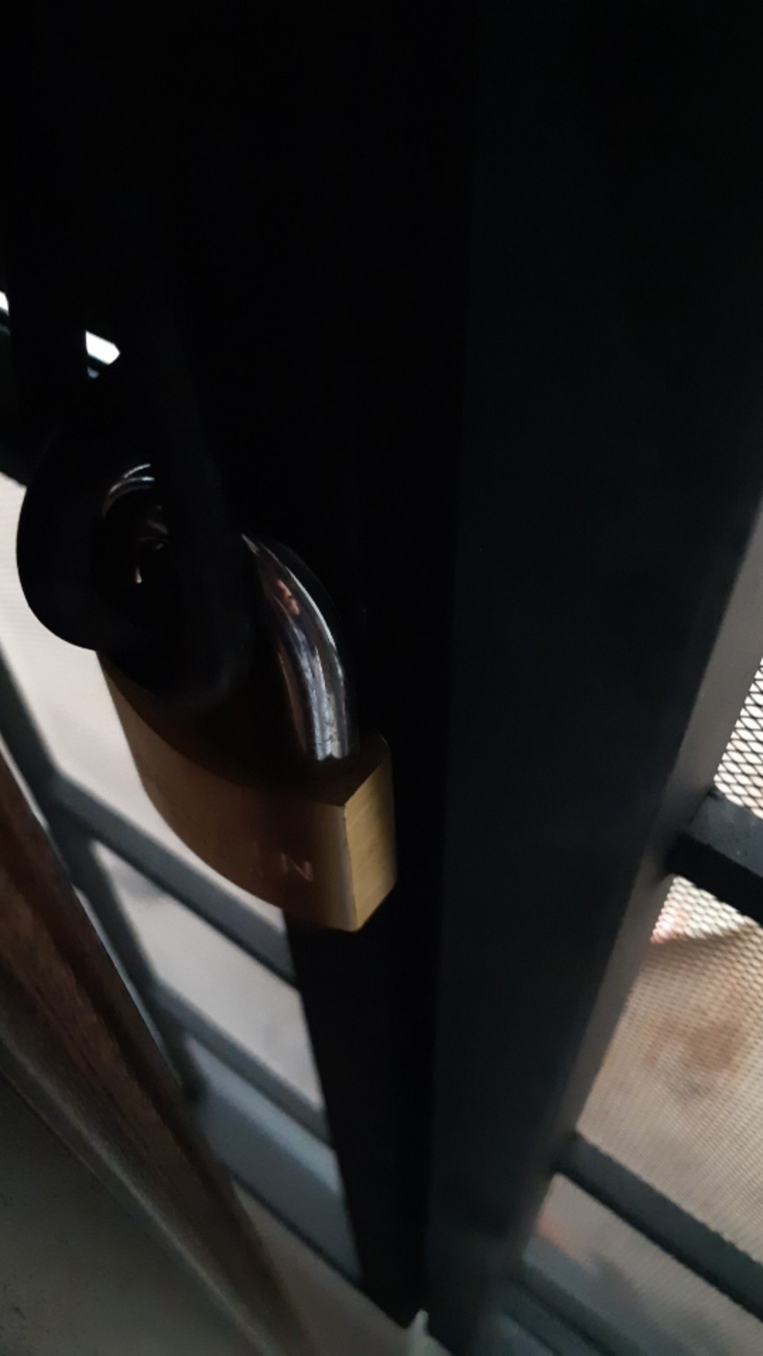 Gembok Soligen 40 Mm Panjang Kuningan Computer Key