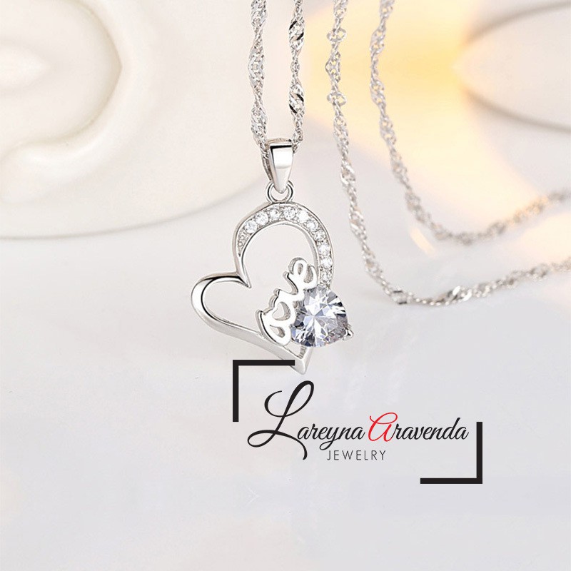 Lareyna Aravenda Kalung Titanium + Liontin Wanita Endless Love Crystal KL003