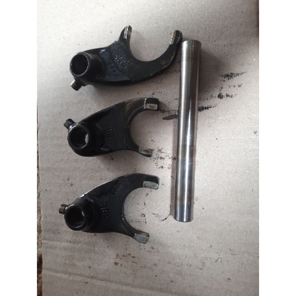 pesawat shift fork cakar rasio capit udang rasio transmisi Tiger
