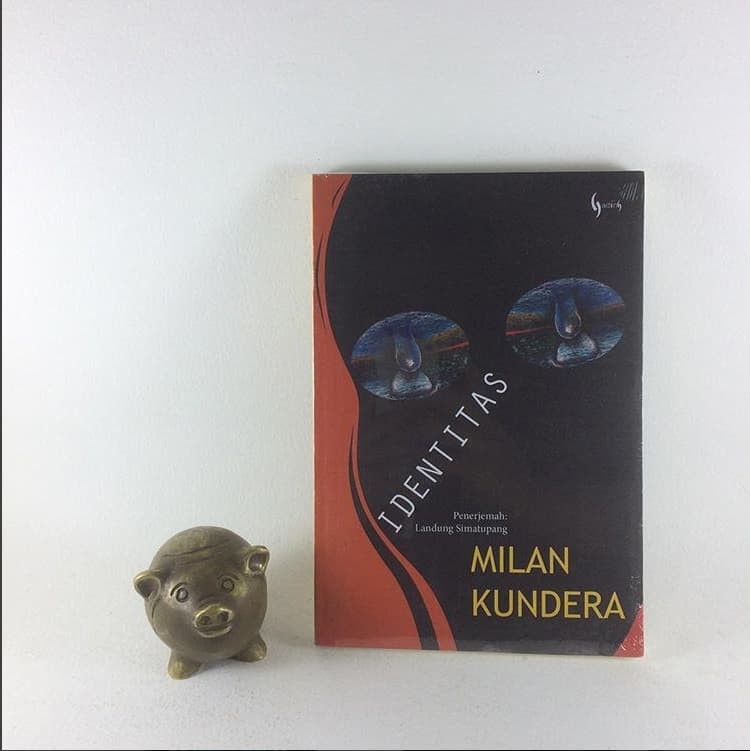 IDENTITAS - MILAN KUNDERA