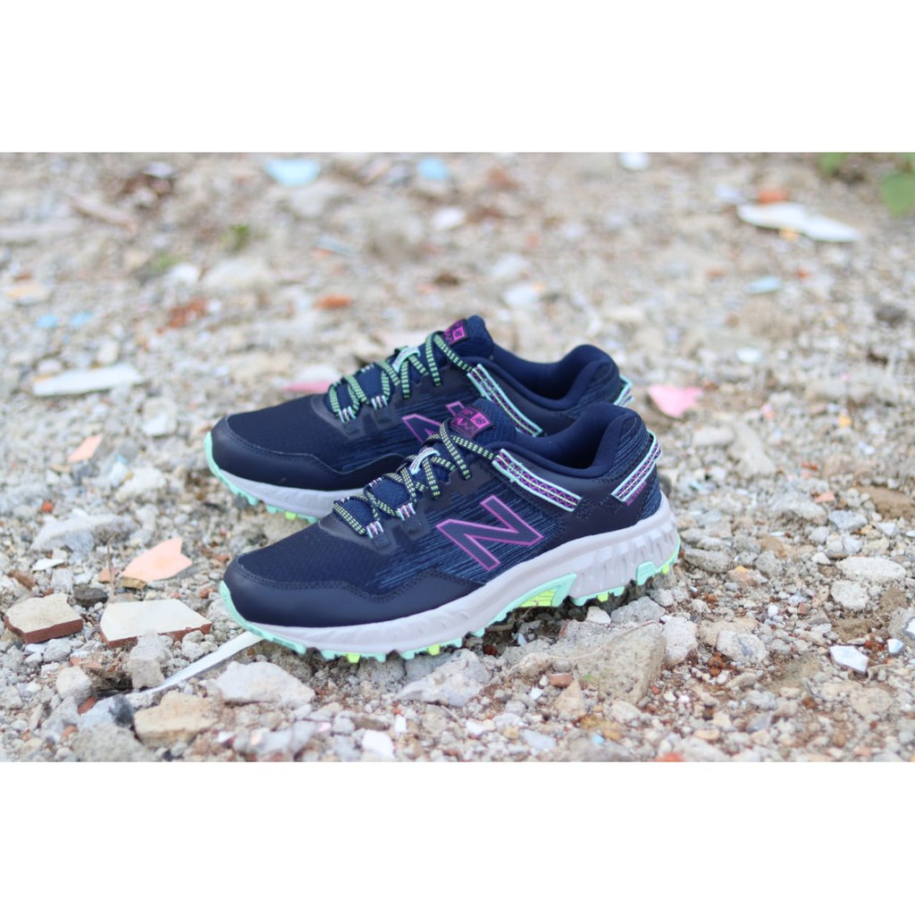 NEW BALANCE 410 V6 ALL TRAIL "GRAPE / NAVY BNWB