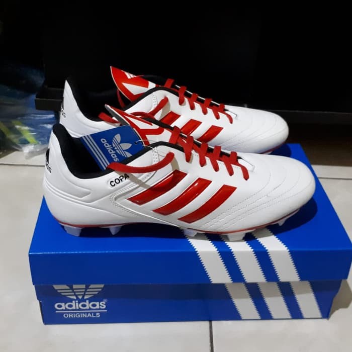 DISKON.. SEPATU BOLA ADIDAS COPA PUTIH