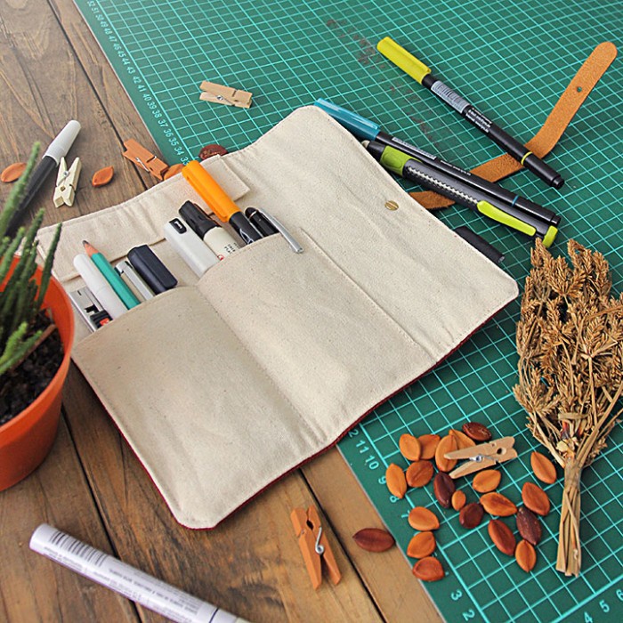 

Hadir Tempat Pensil Gulung / Lipat, Roll Up Pencil Case Brown Hemat