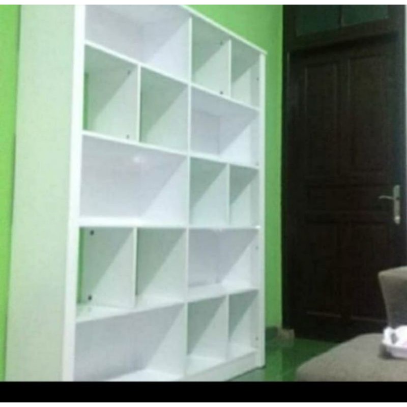 LEMARI BUKU RAK BUKU LEMARI PAJANGAN PUTIH
