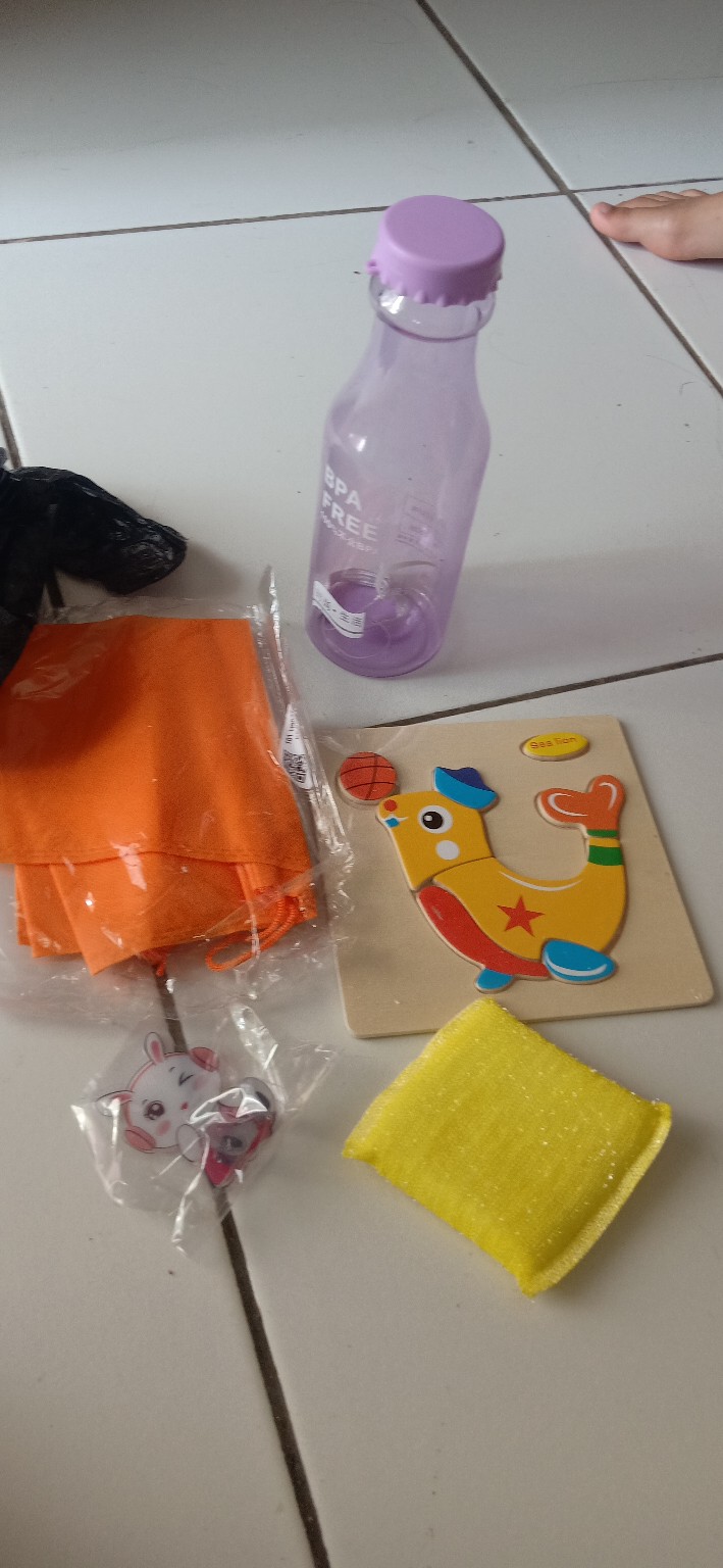 H3lokh045 Penyangga Kabel Dinding Gantungan Colokan Listrik Tempel Tembok Multifungsi