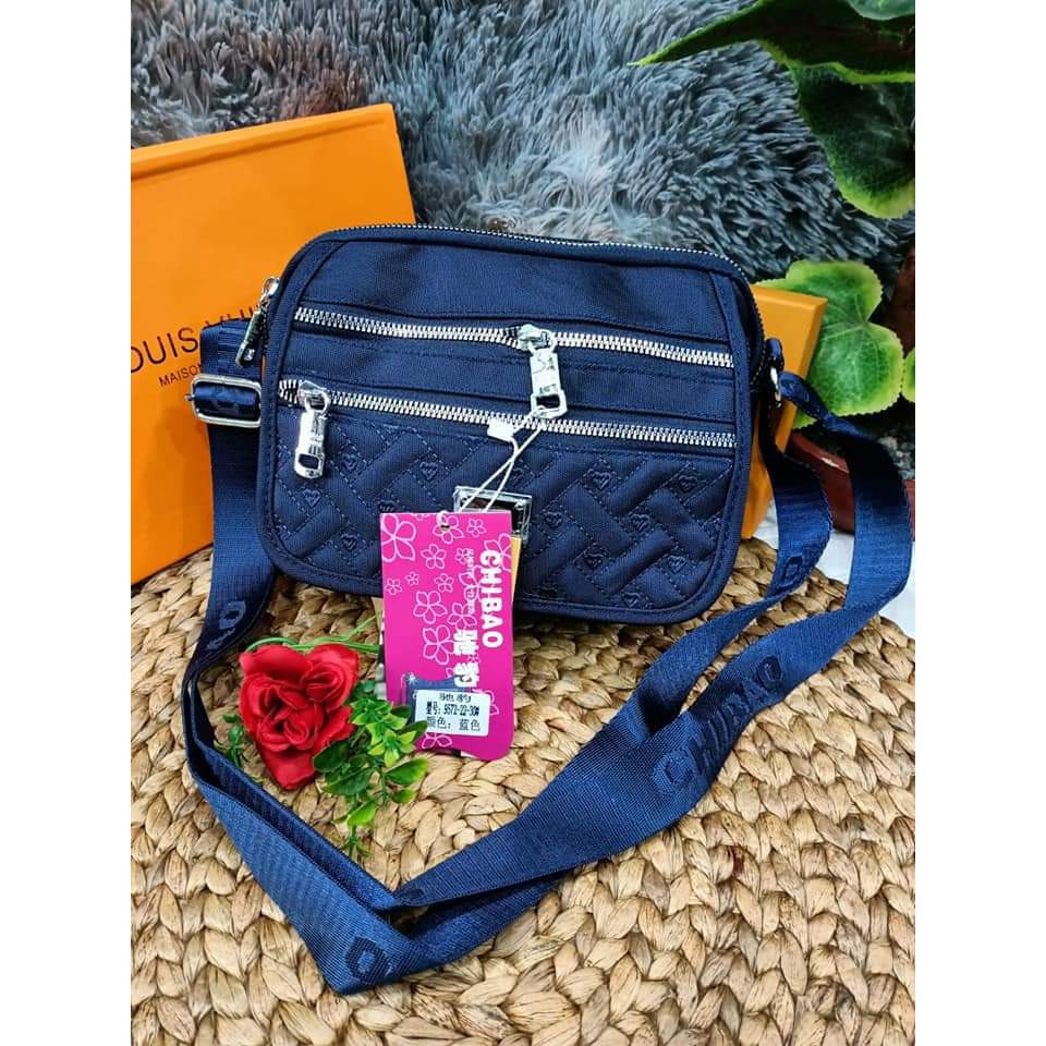 Tas Slempang Wanita Tas Slempang Chibao bahan Kanvas kode 9572-22 terbaru. Tas Chibao Import Chibao!