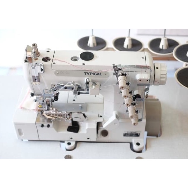 TYPICAL GK31500 Mesin Overdeck Kam Jahit Kaos Bis GK 31500