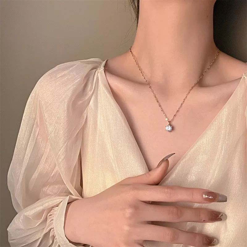 kalung ttanium wanita fashion anti luntur perhiasan korea