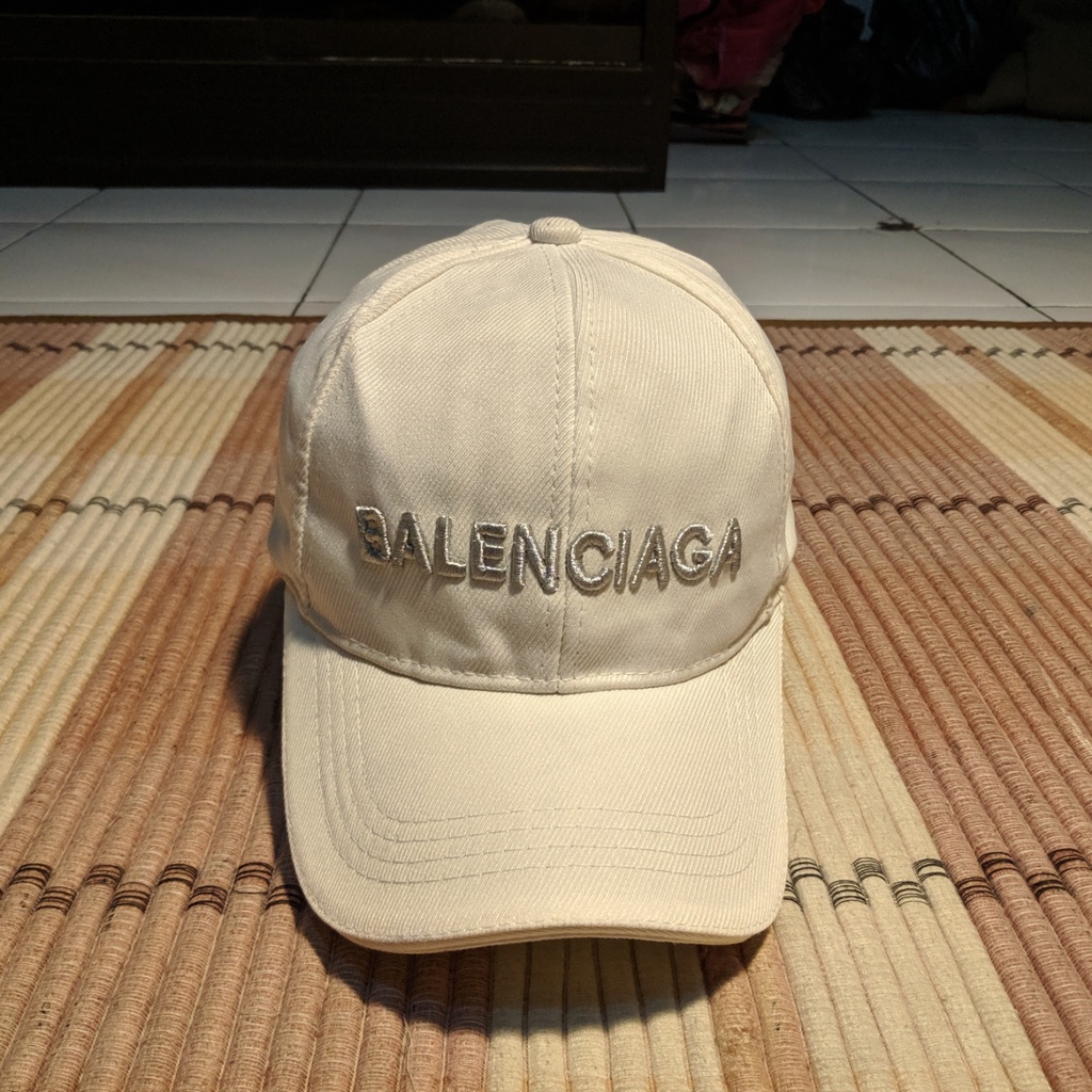Topi BALENCIAGA White Putih Baseball Cap Original Second Preloved