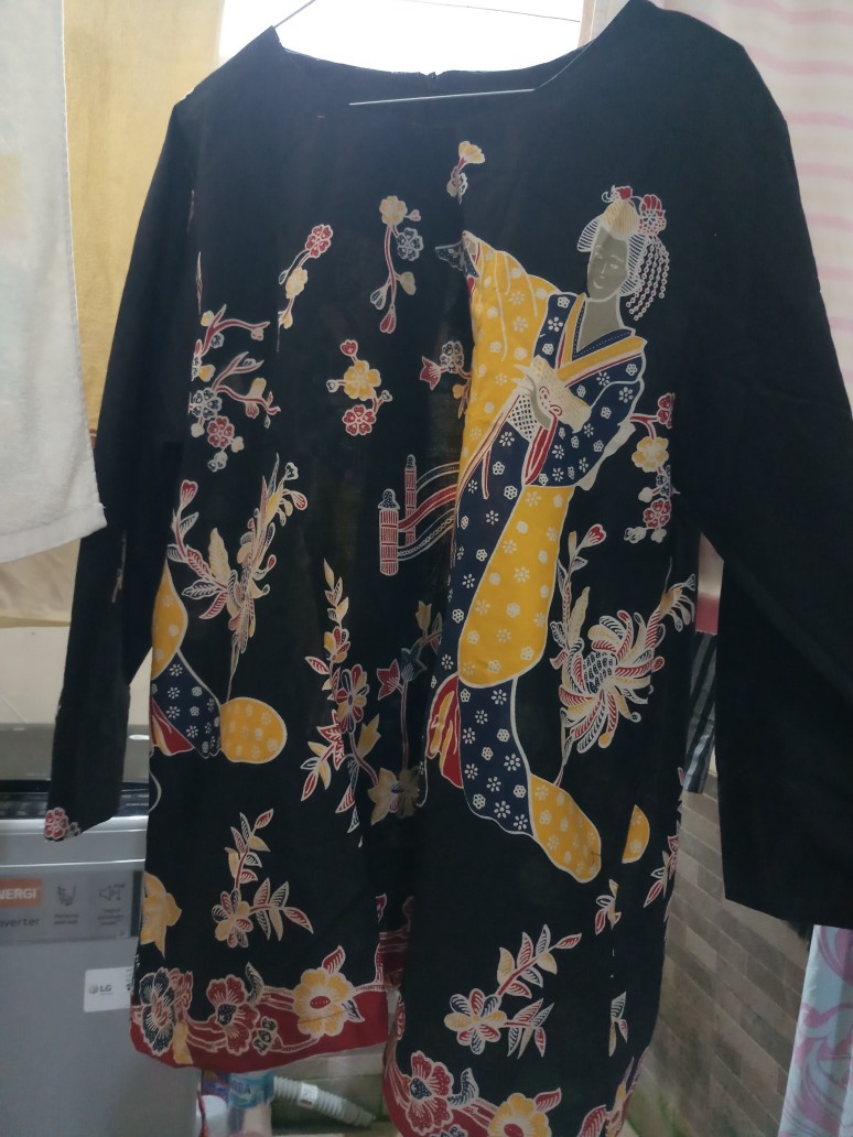 Solo Batik Ayumi Top