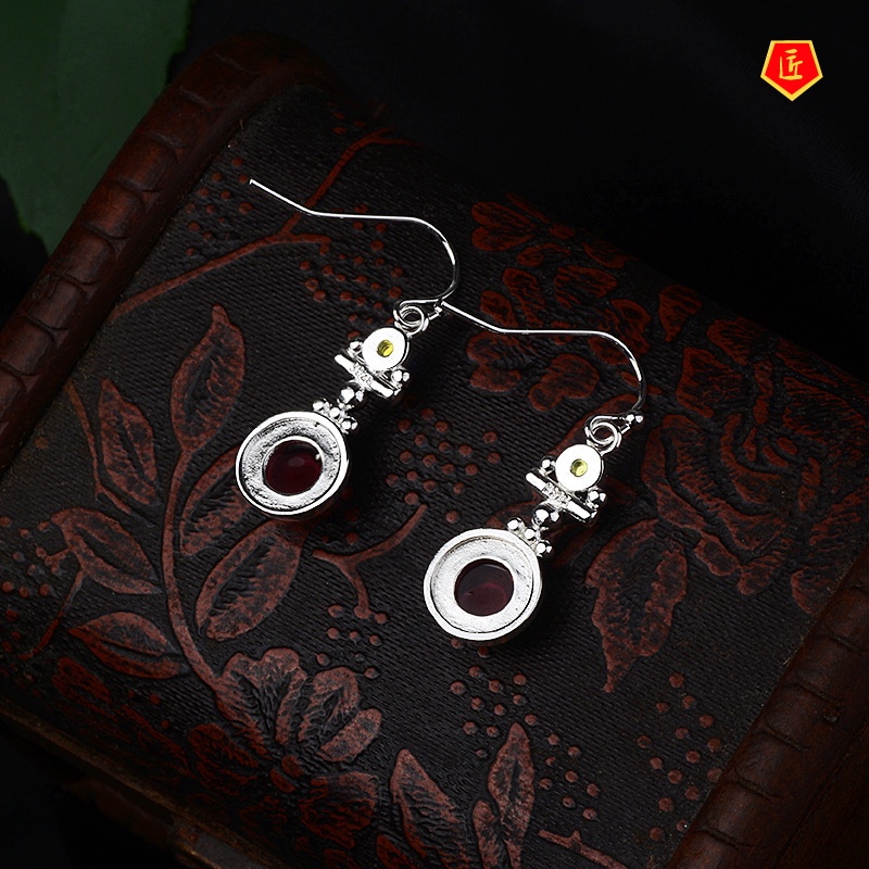 [Ready Stock]Retro Moonstone Red Agate Earrings Women's Fashion