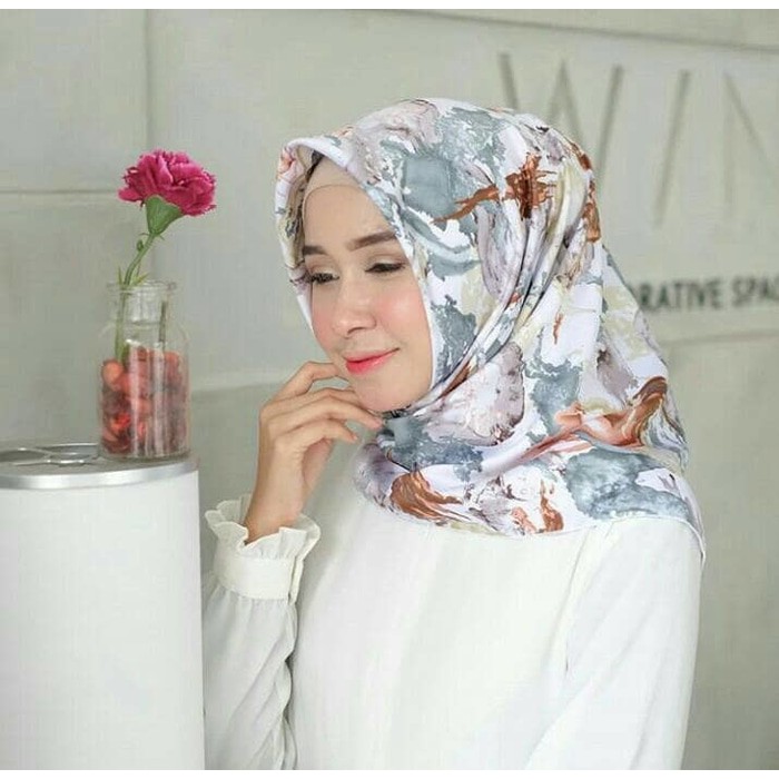 Hijab satin corak