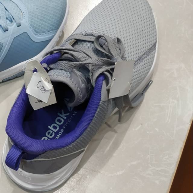 Sepatu Olahraga Reebok ORIGINAL.