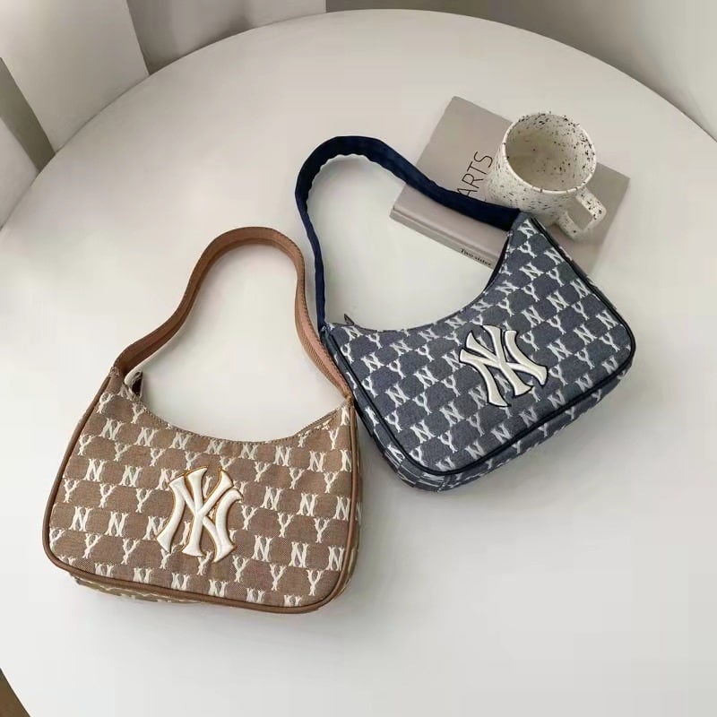 SZA8110 Tas MLB Monogram Jacquard Hobo Bag Korea Kekinian Banget Lagi Hits Terbaru Termurah Tas Wanita Import Shoulder Bag NY New York Yankees Handbag Ready Jakarta