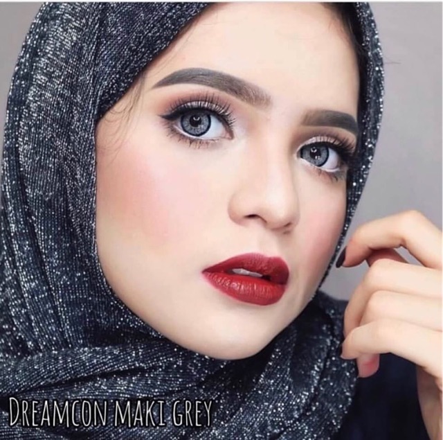 Dream color softlens Maki