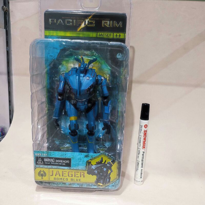pacific rim action figureJaeger romeo blueTinggi sekitar 7 inchBy necaArtikulasi detailJBEwutHKE

#p