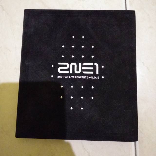 CD Album 2NE1 1st live concert [NOLZA]