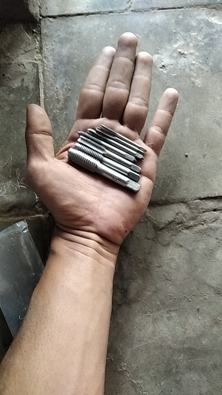 7pcs M3 M4 M5 M6 M8 M10 M12 Hss Machine Thread Metric Plug Tap Drill Set Bits