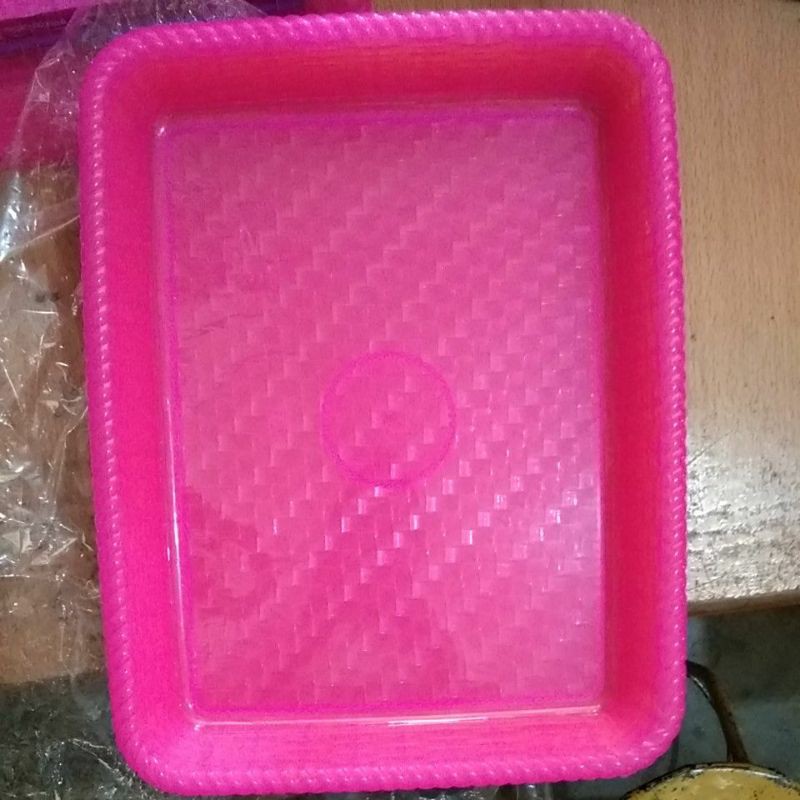 Talam / Nampan plastik warna petak