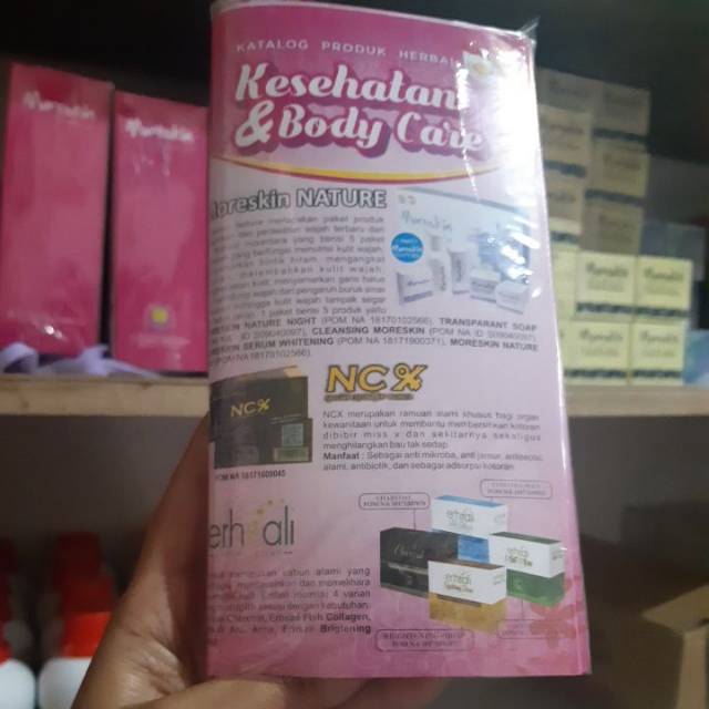 Brosur kesehatan dan kecantikan produk nasa
