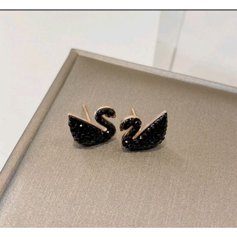 Anting tusuk angsa titanium asli import