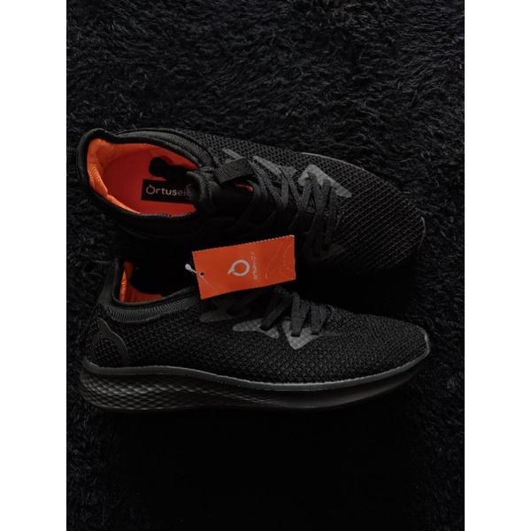 Sepatu Running Ortuseight Phyton