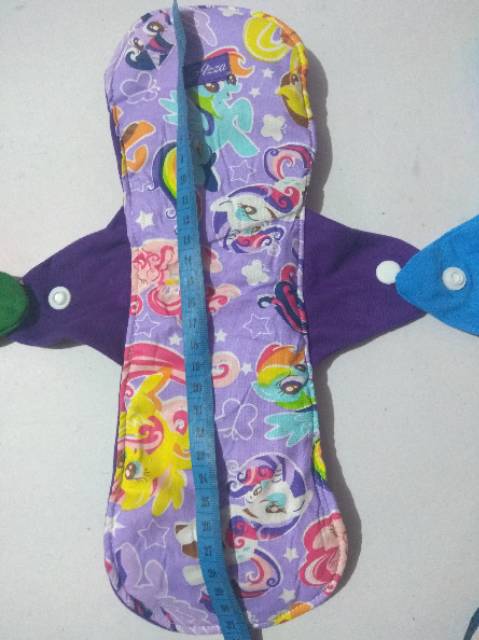 Pembalut kain Night Use Karakter