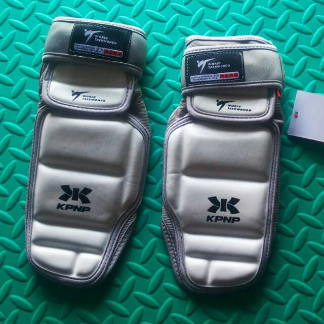 KPNP SHOCK PROTECTOR / sarung kaki taekwondo kpnp