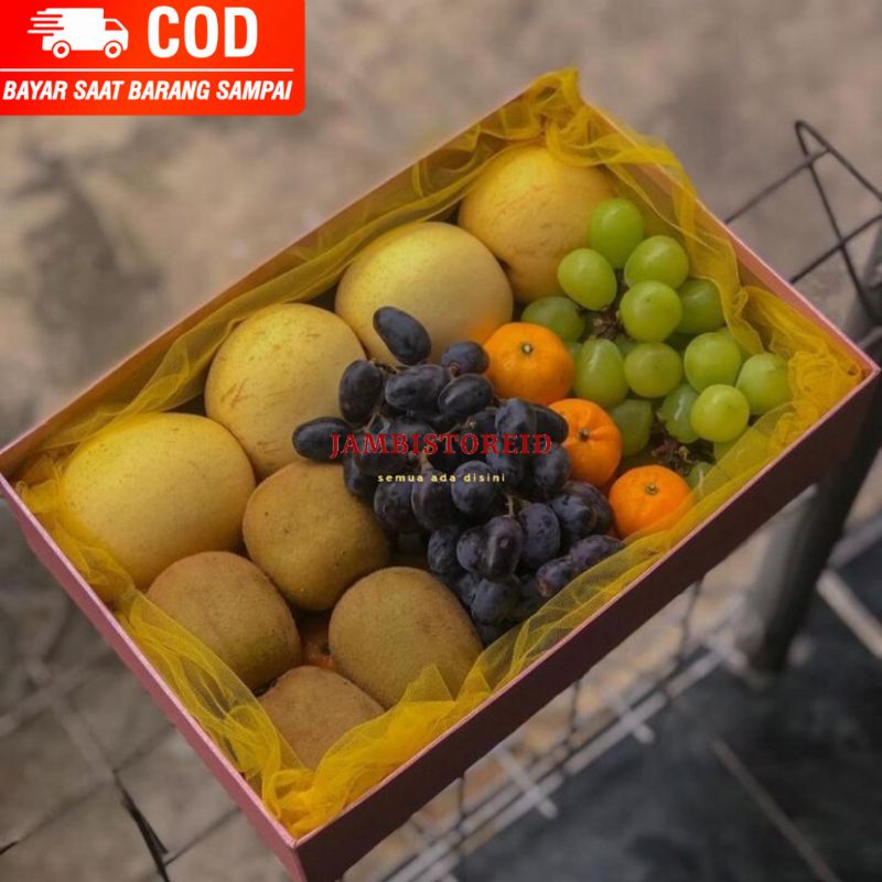 

(JAMBISTOREID) KHUSUS KOTA JAMBI JANGAN DIPESAN. SEBELUM KONFIRMASI Surprise Fruit Gift Box Hadiah Kado Hampers Parcel Custom Bebas Makanan Buah Mix Apel Anggur Hitam Hijau Pir Pear Jeruk Kecil Kiwi Guava Jambu dalam Kotak Jambi