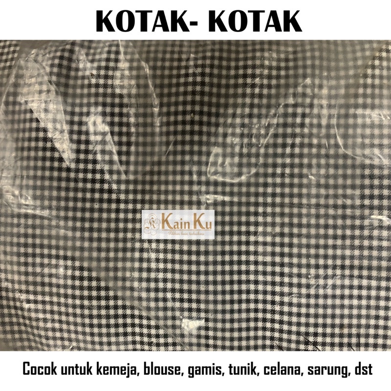 KAIN KOTAK-KOTAK HITAM PUTIH