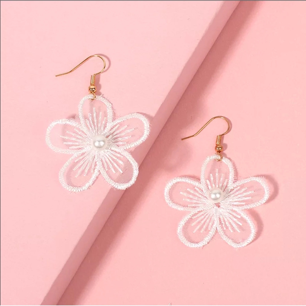 Anting Korea Wanita / Anting Tusuk Bunga Daisy 536