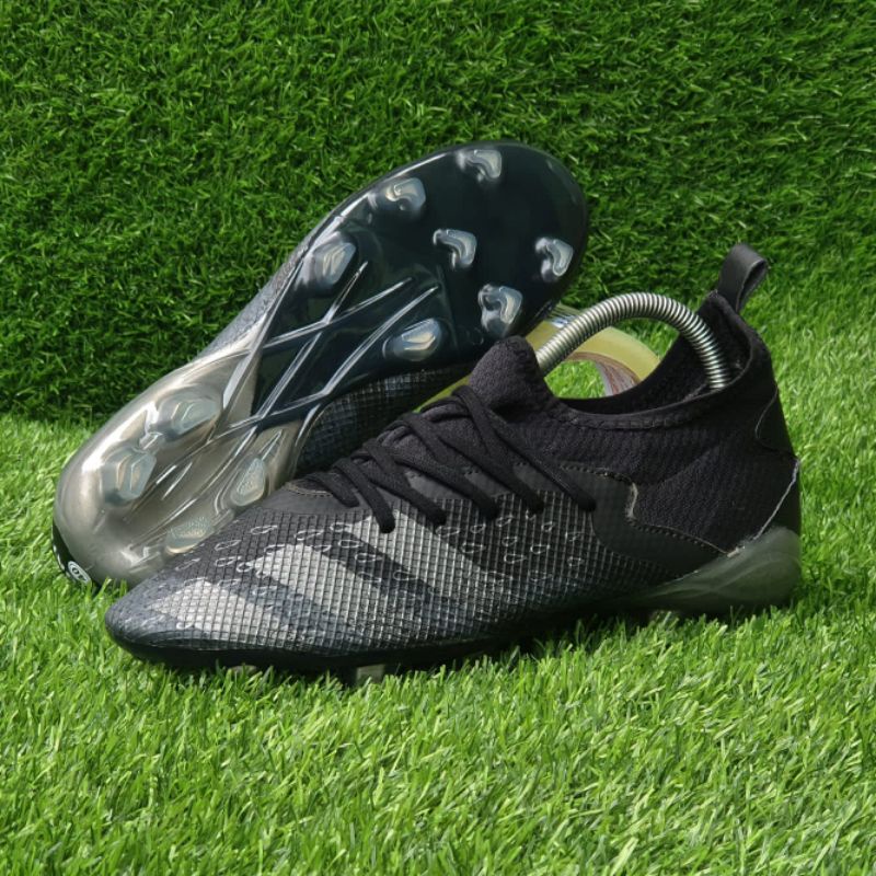 sepatu bola adidas predator lentur