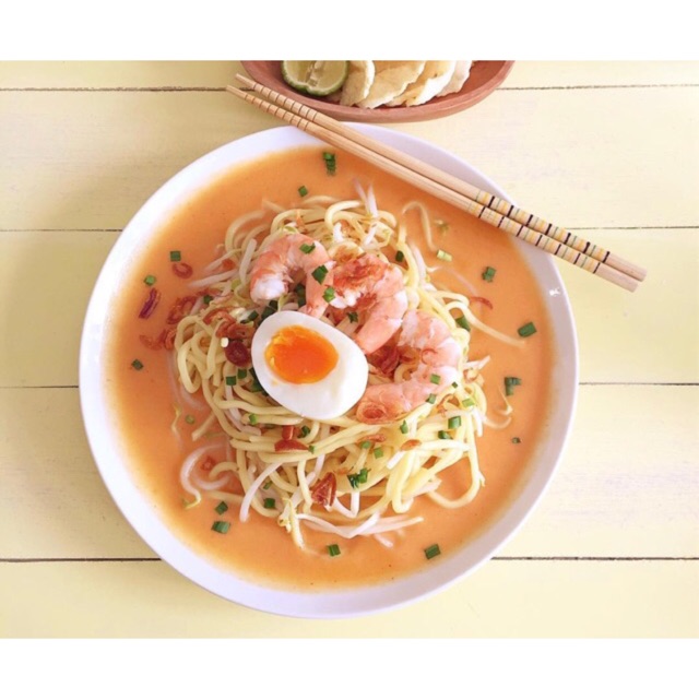 

Tekwan - Model Ikan - Celimpungan - Laksan - Mie Celor (Makanan Khas Palembang)