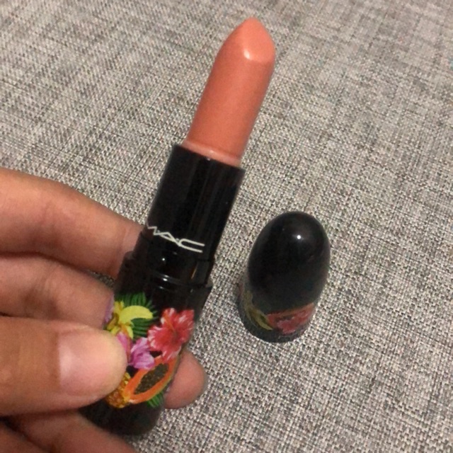 Preloved like new cremesheen lipstick MAC limited edition kondisi 99%