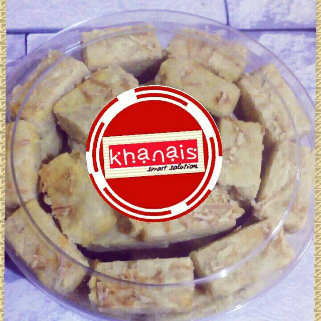 

Khanais shop kue lebaran 1 paket isi 4