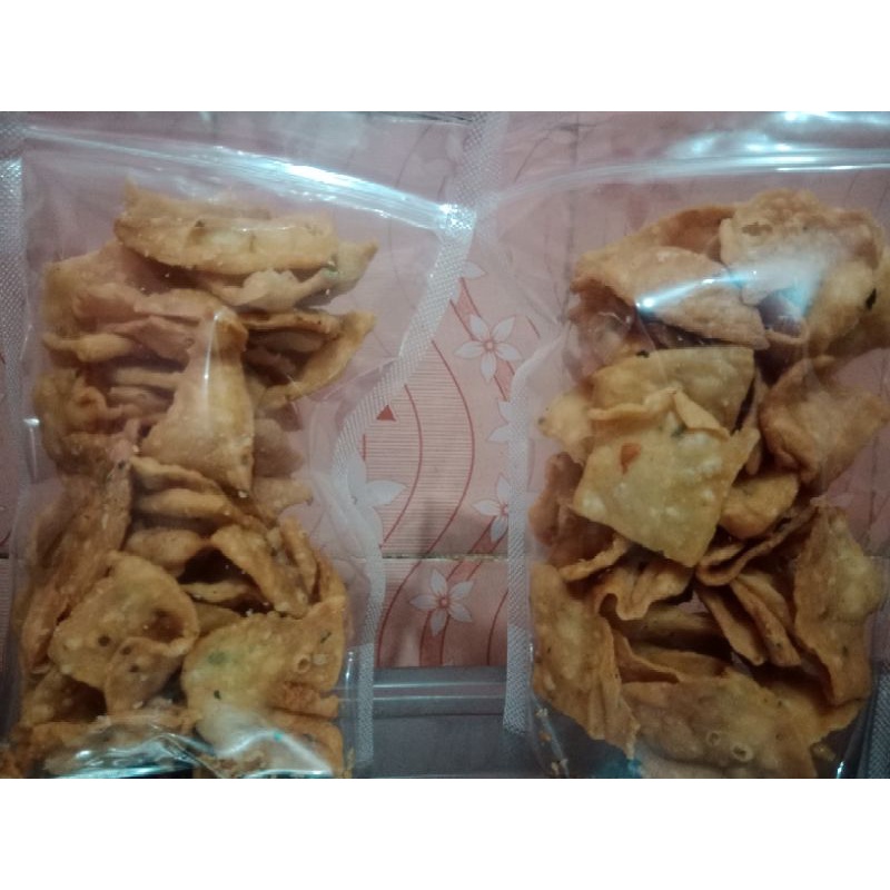 

KERIPIK ACEH/BAWANG ISI 500GR