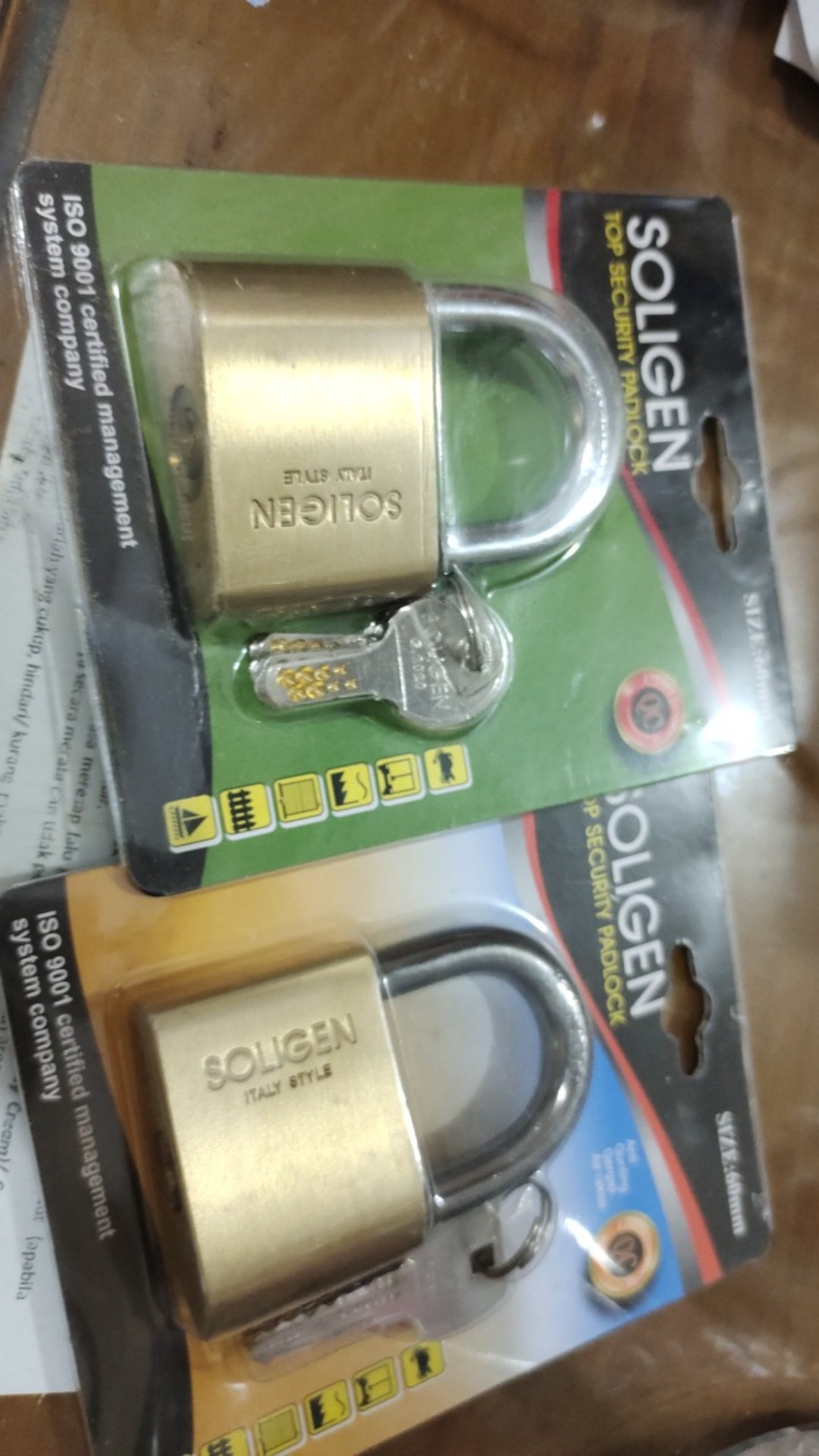 Gembok Soligen Baja Hitam 60 Mm Pendek