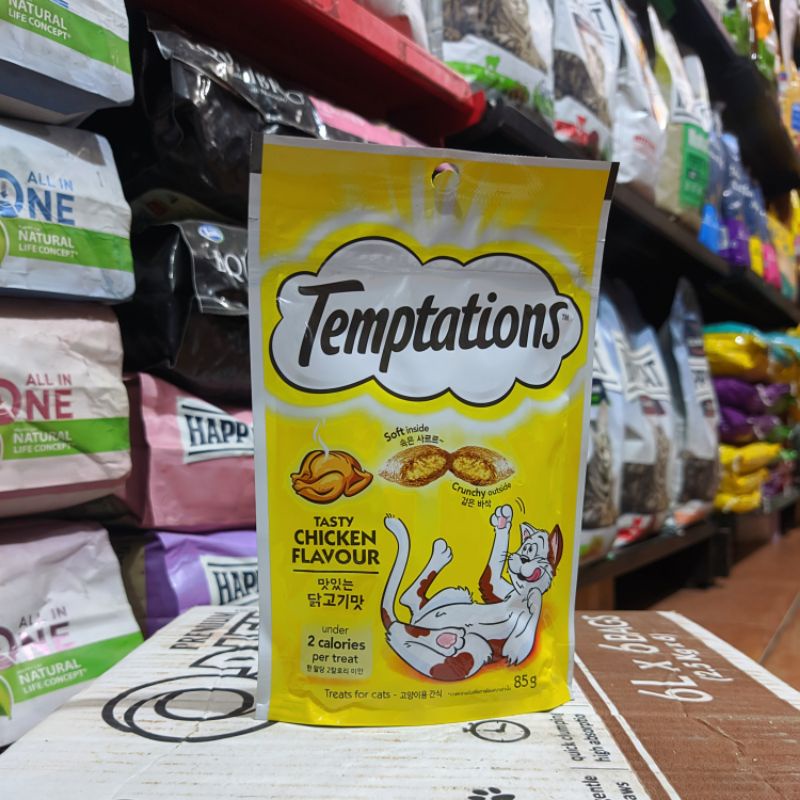 Temptations Chicken Flavour 85gr - Snack Camilan Kucing